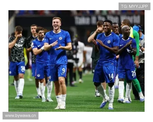 切尔西中场人满为患却功能重叠，阵容臃肿拖累全队节奏与攻防转换效率