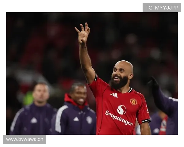 曼联进攻组织混乱问题影响扩大,对球队赛季稳定性形成考验 曼联进攻组织混乱问题影响扩大,对球队赛季稳定性形成考验